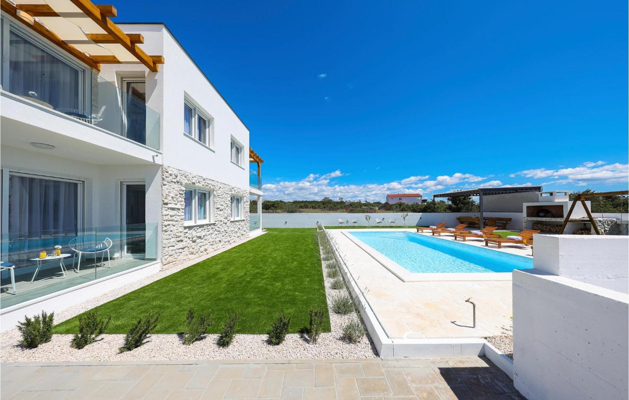 Stunning Home In Vrsi With Kitchen Eksteriør bilde