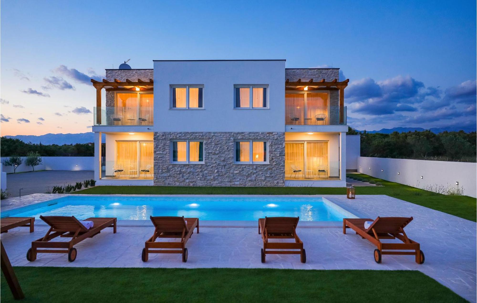Stunning Home In Vrsi With Kitchen Eksteriør bilde